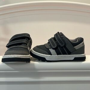 Like New Mayoral Leather Velcro Shoes 🚭